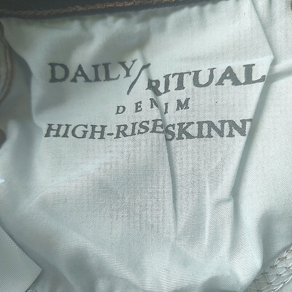 Daily Ritual Dark Wash High Rise Skinny Jeans Size 30Short NWOT - Picture 6 of 9